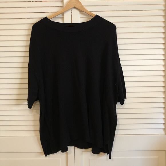 H&M Basics Black Flowy Sweater Top - Picture 1 of 5